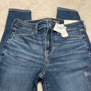 AE NWT High rise jeggings. Sz 12 short